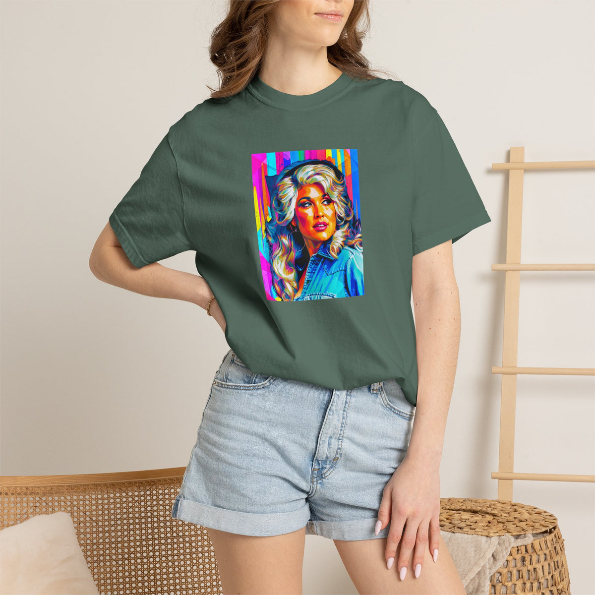 Queen of Country Tee