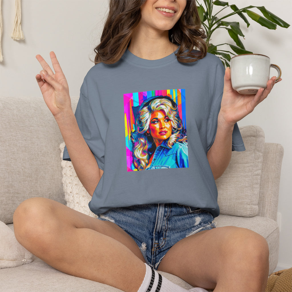 Queen of Country Tee