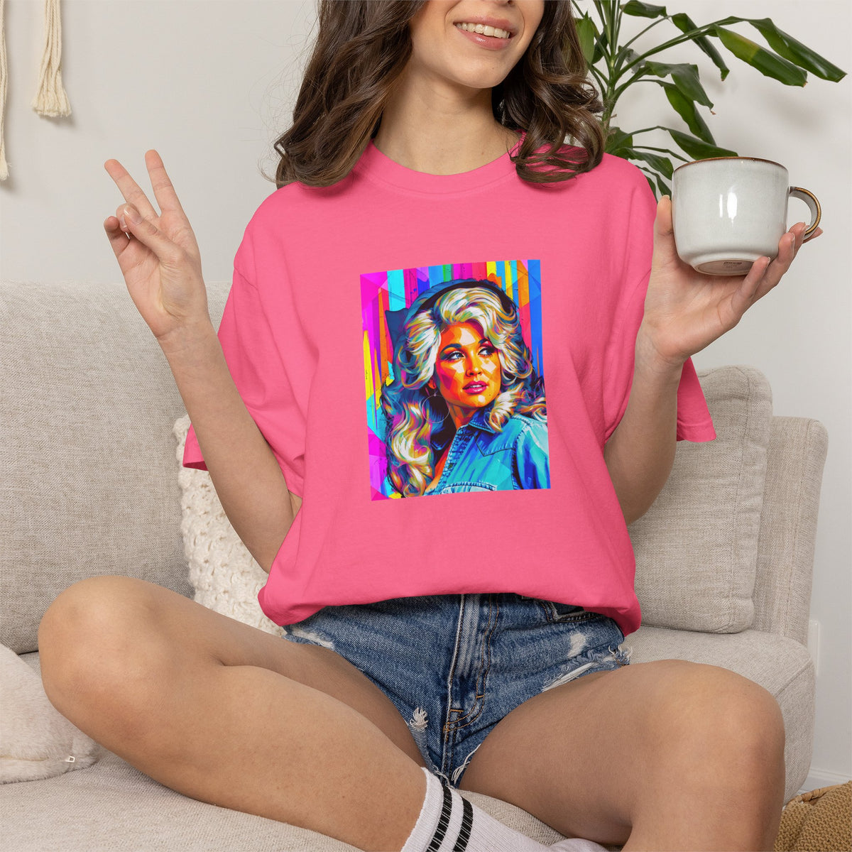 Queen of Country Tee