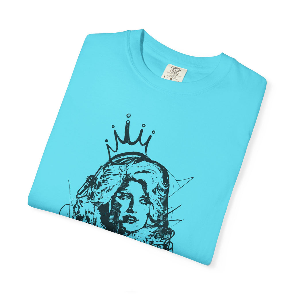 Queen of Country Graffiti Tee