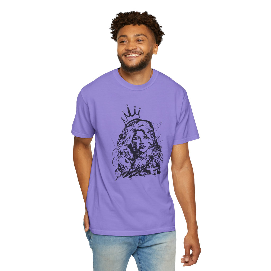 Queen of Country Graffiti Tee