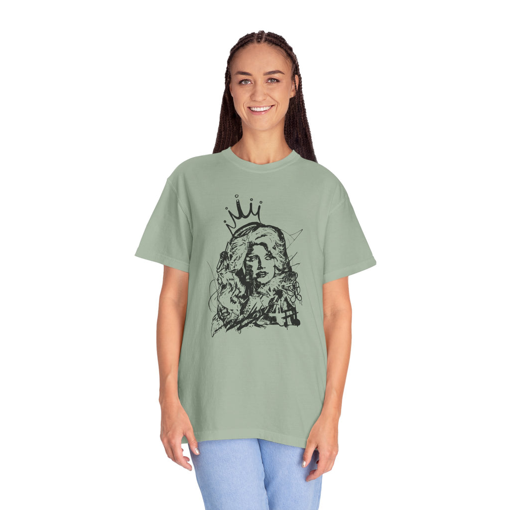 Queen of Country Graffiti Tee