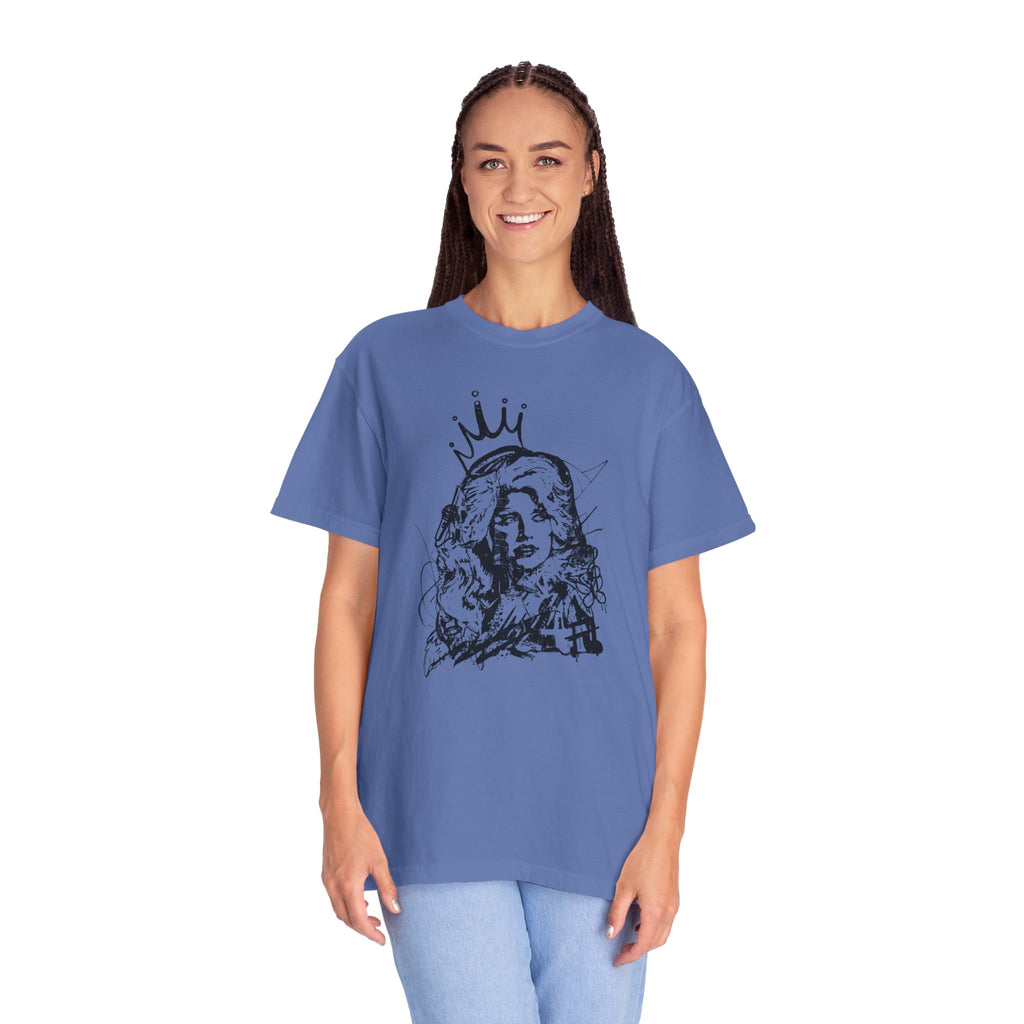 Queen of Country Graffiti Tee