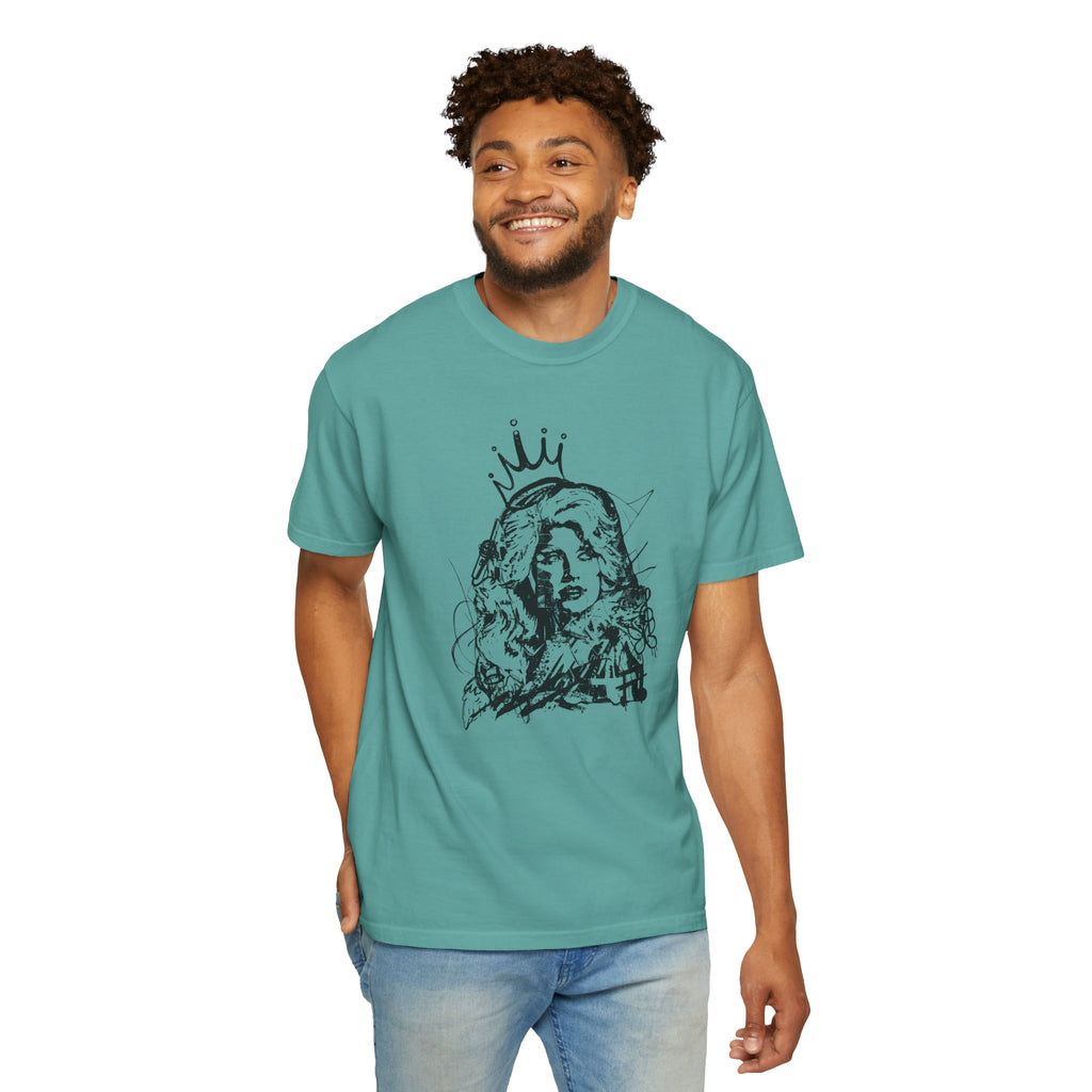 Queen of Country Graffiti Tee