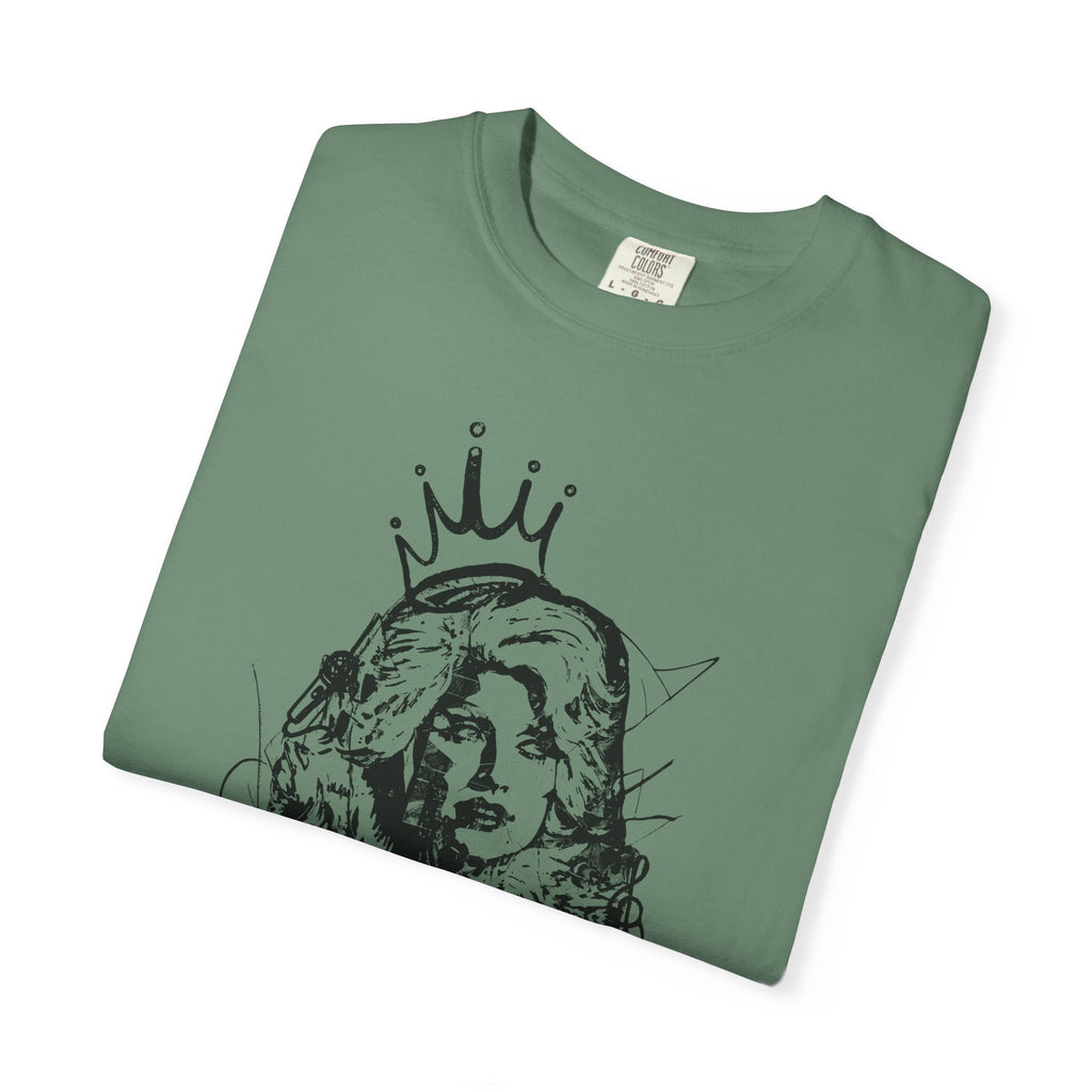 Queen of Country Graffiti Tee