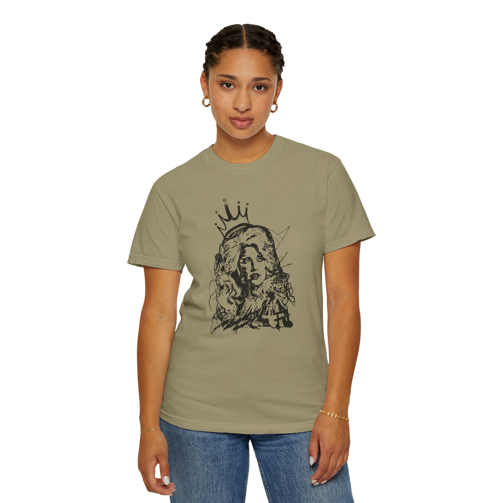 Queen of Country Graffiti Tee