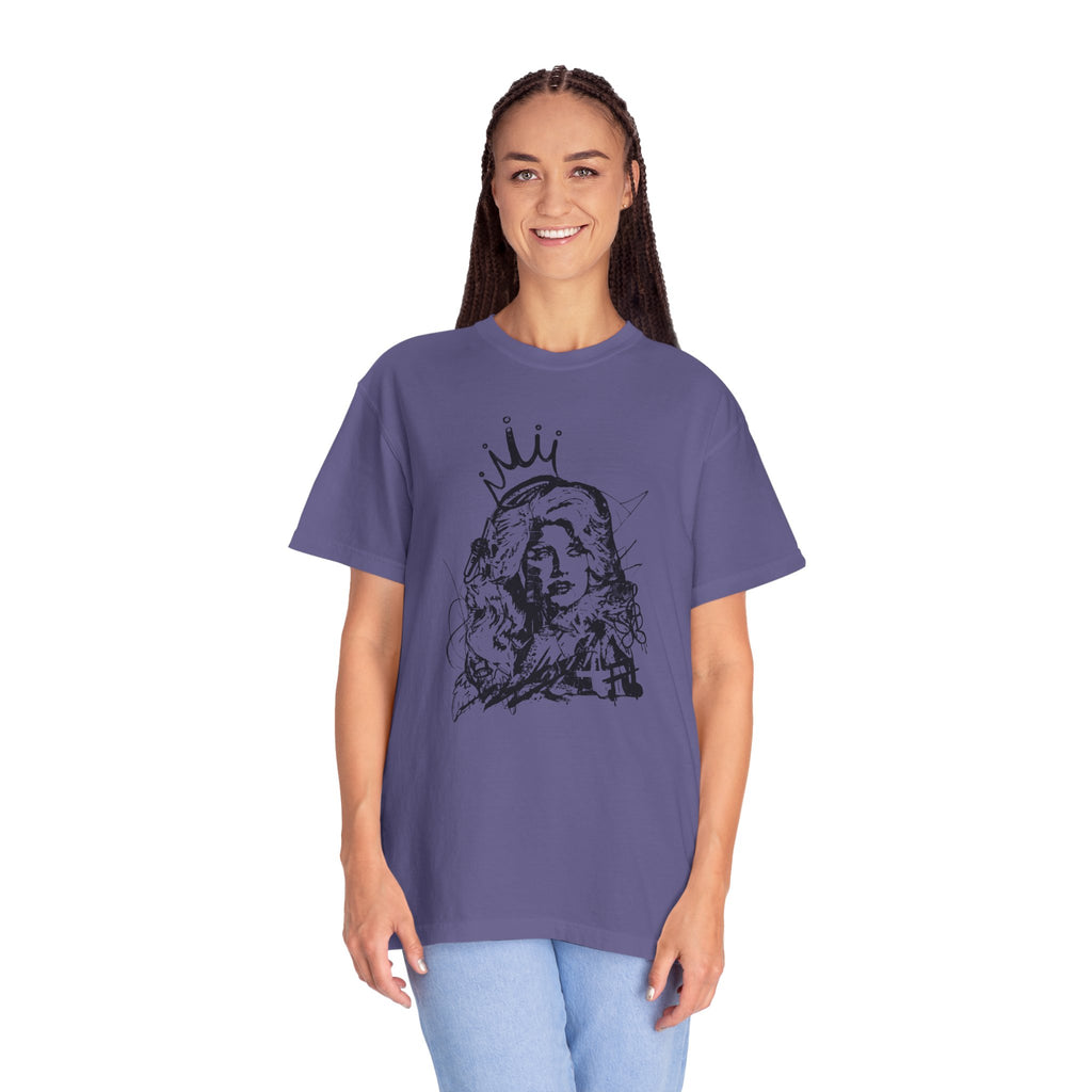 Queen of Country Graffiti Tee