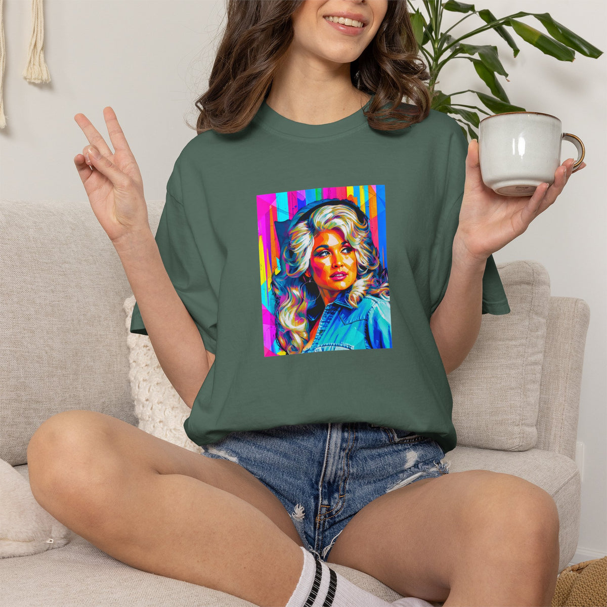 Queen of Country Tee