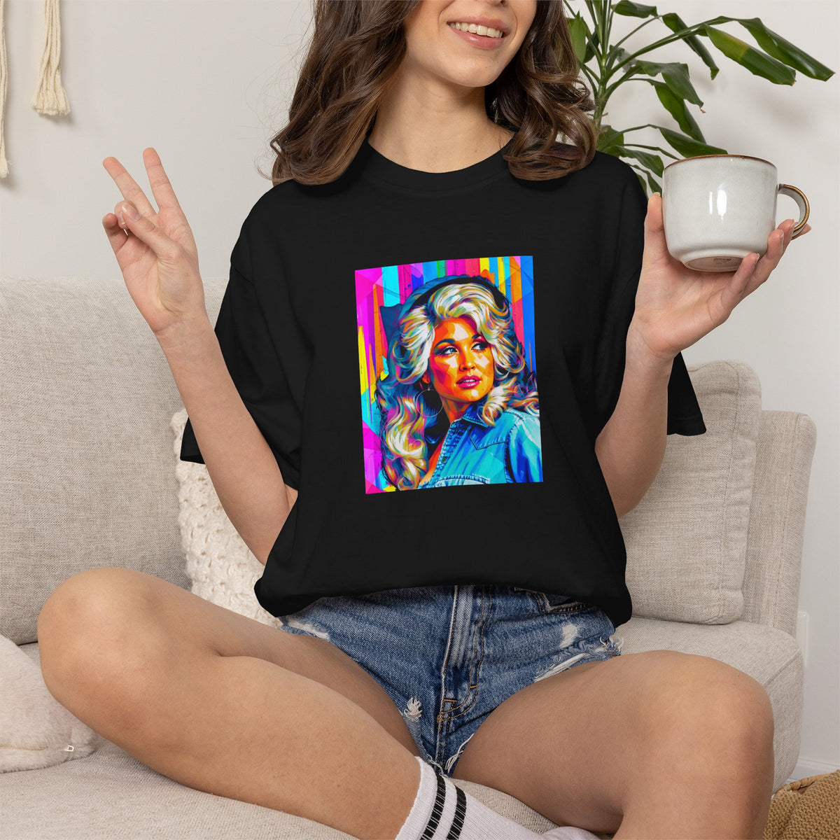 Queen of Country Tee