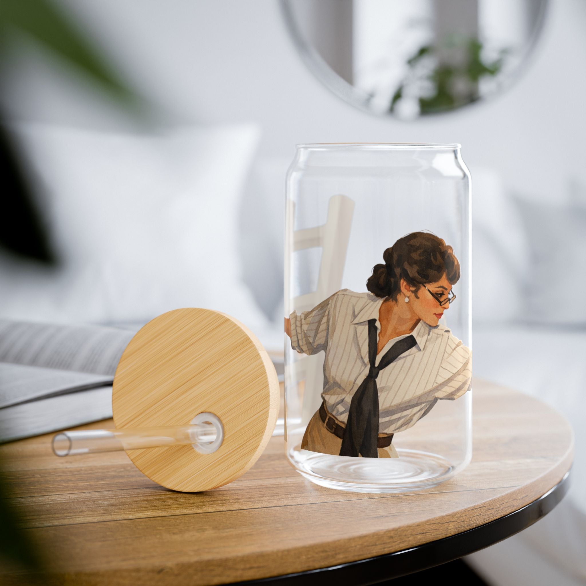 Evelyn Librarian Sipper Glass