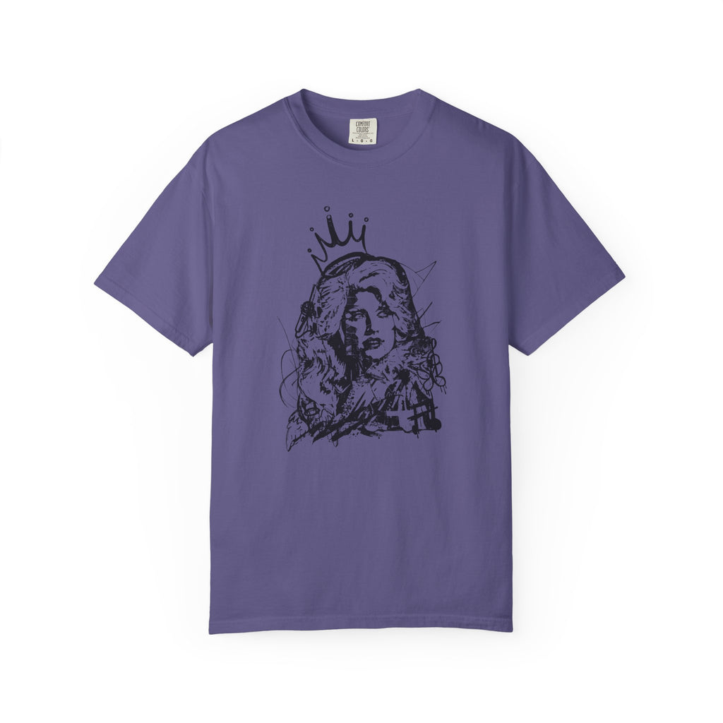 Queen of Country Graffiti Tee
