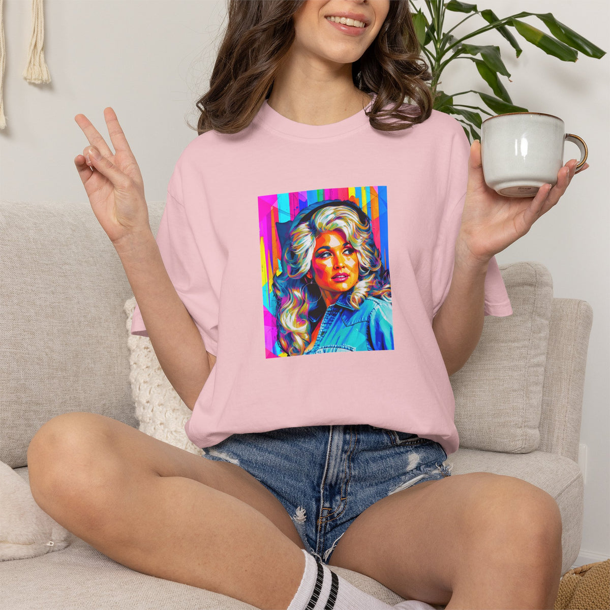 Queen of Country Tee