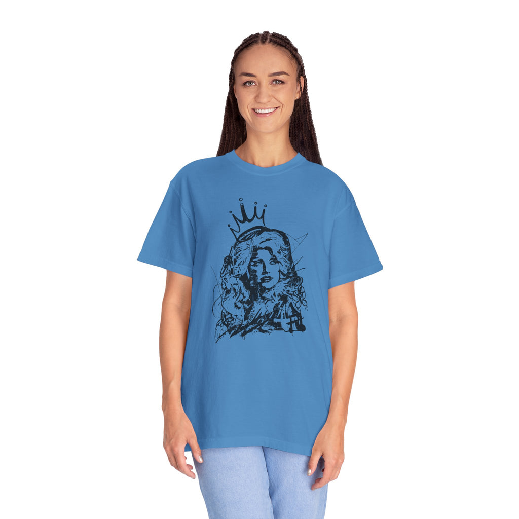 Queen of Country Graffiti Tee