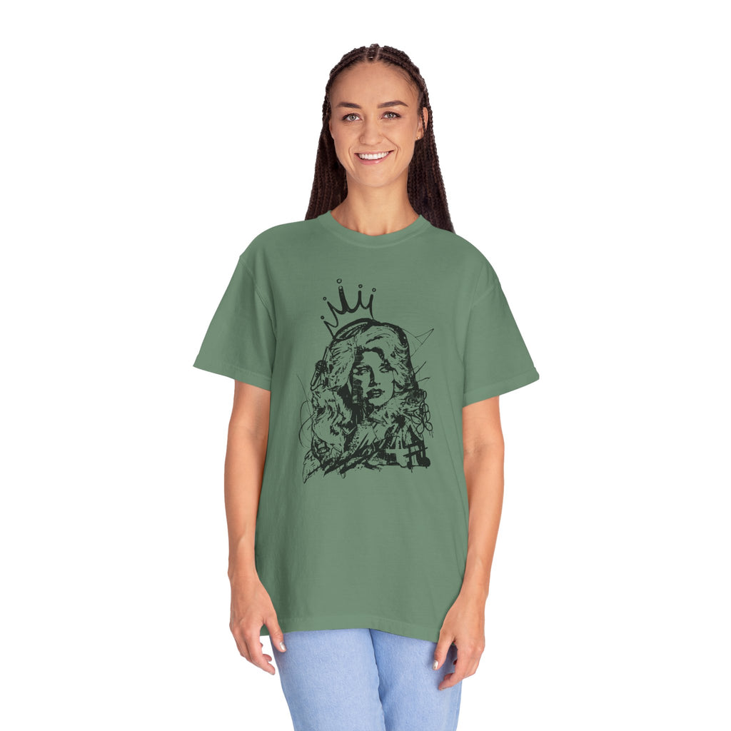 Queen of Country Graffiti Tee