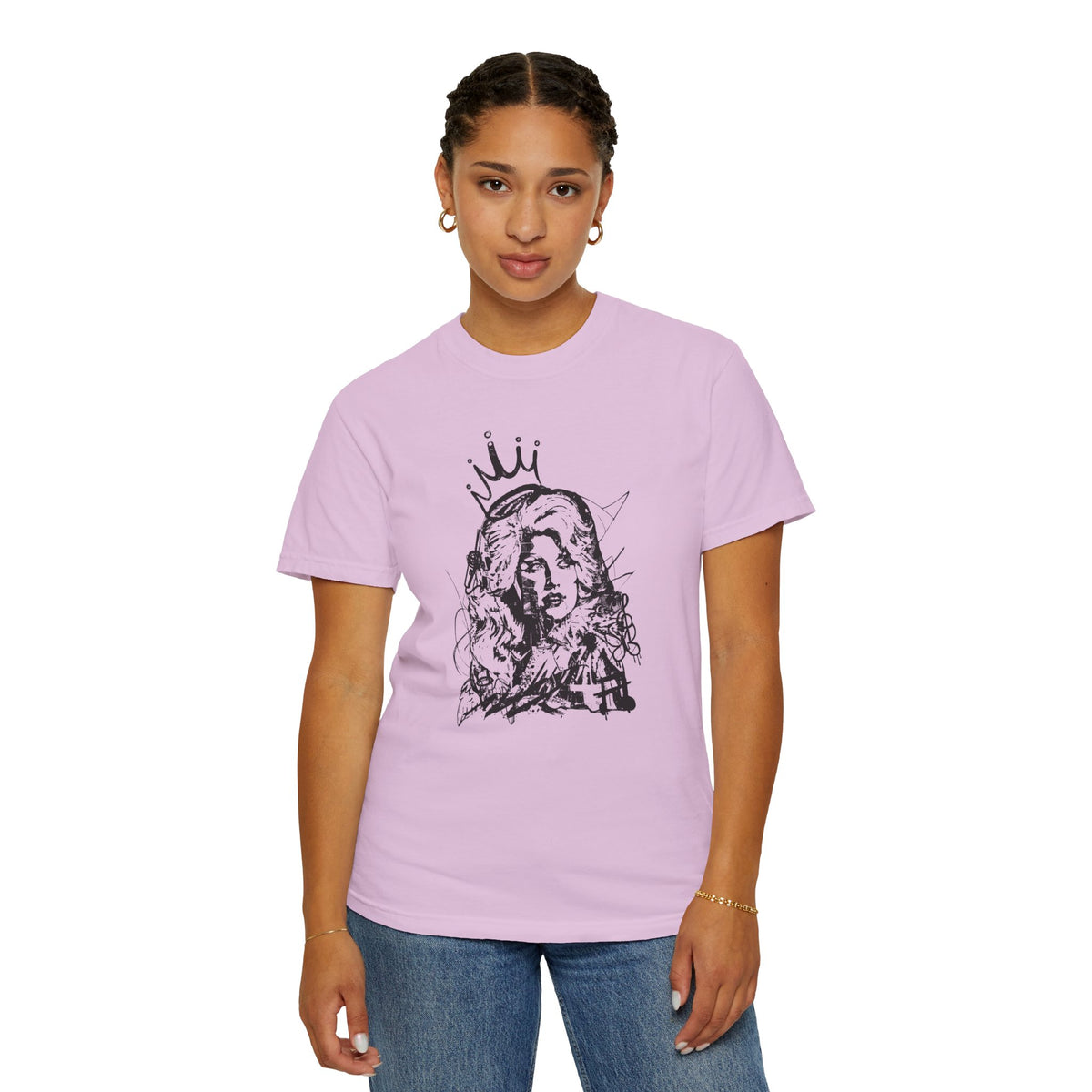 Queen of Country Graffiti Tee