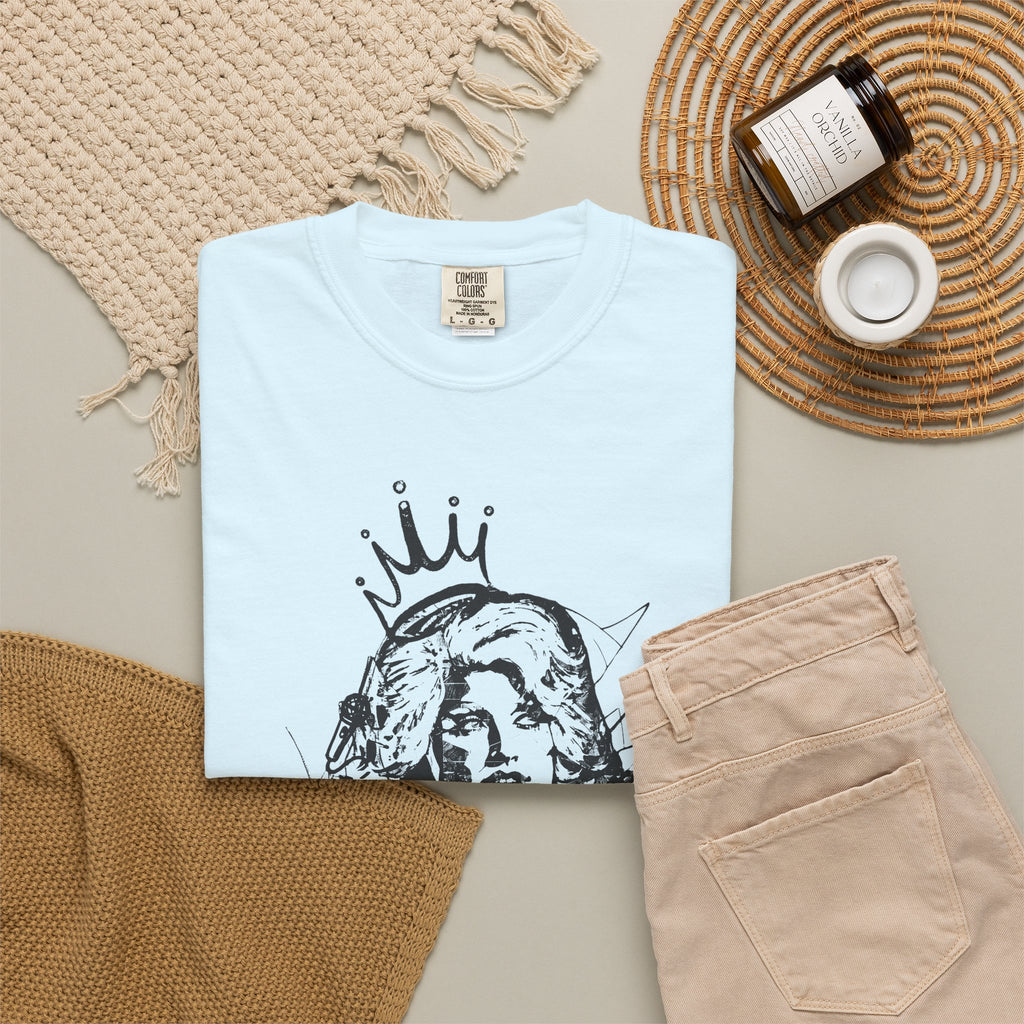 Queen of Country Graffiti Tee