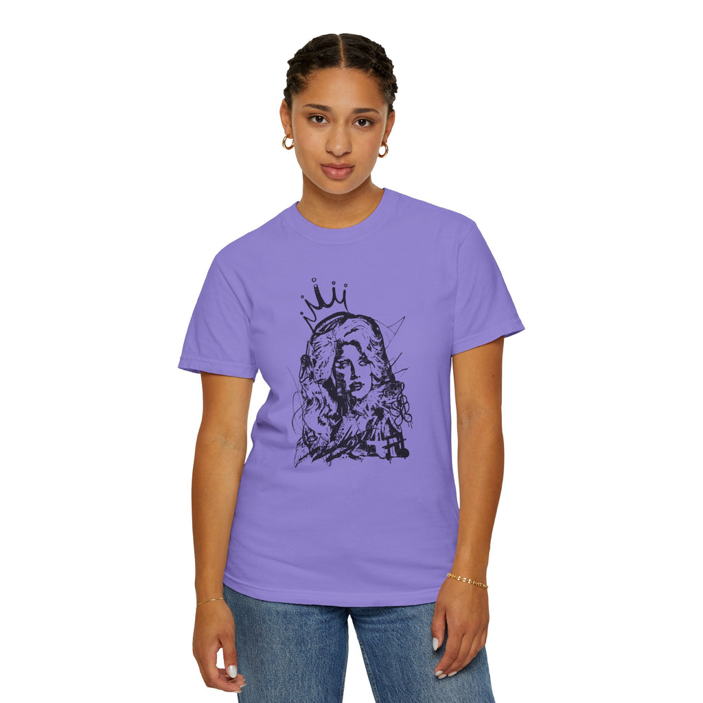 Queen of Country Graffiti Tee