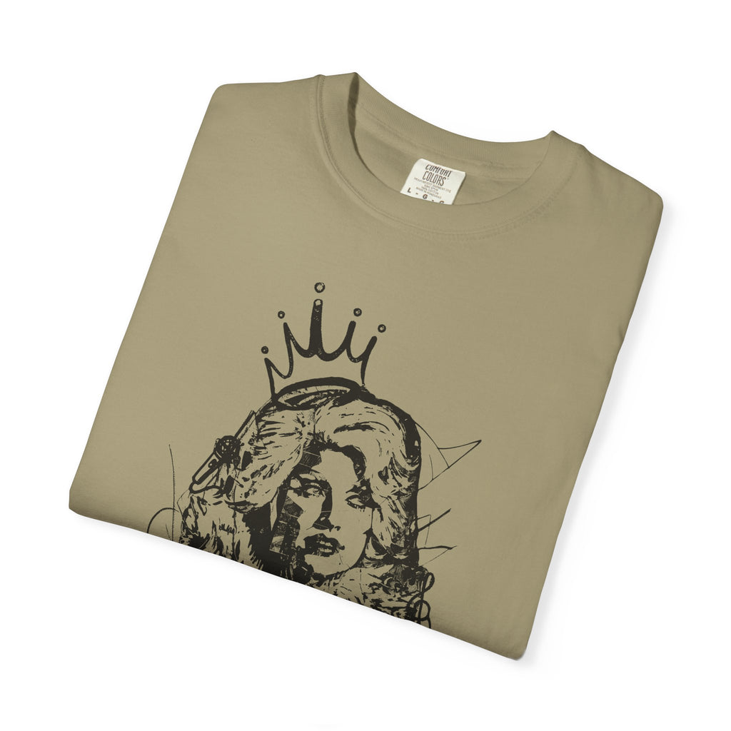 Queen of Country Graffiti Tee