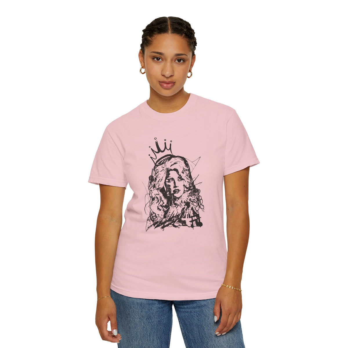 Queen of Country Graffiti Tee