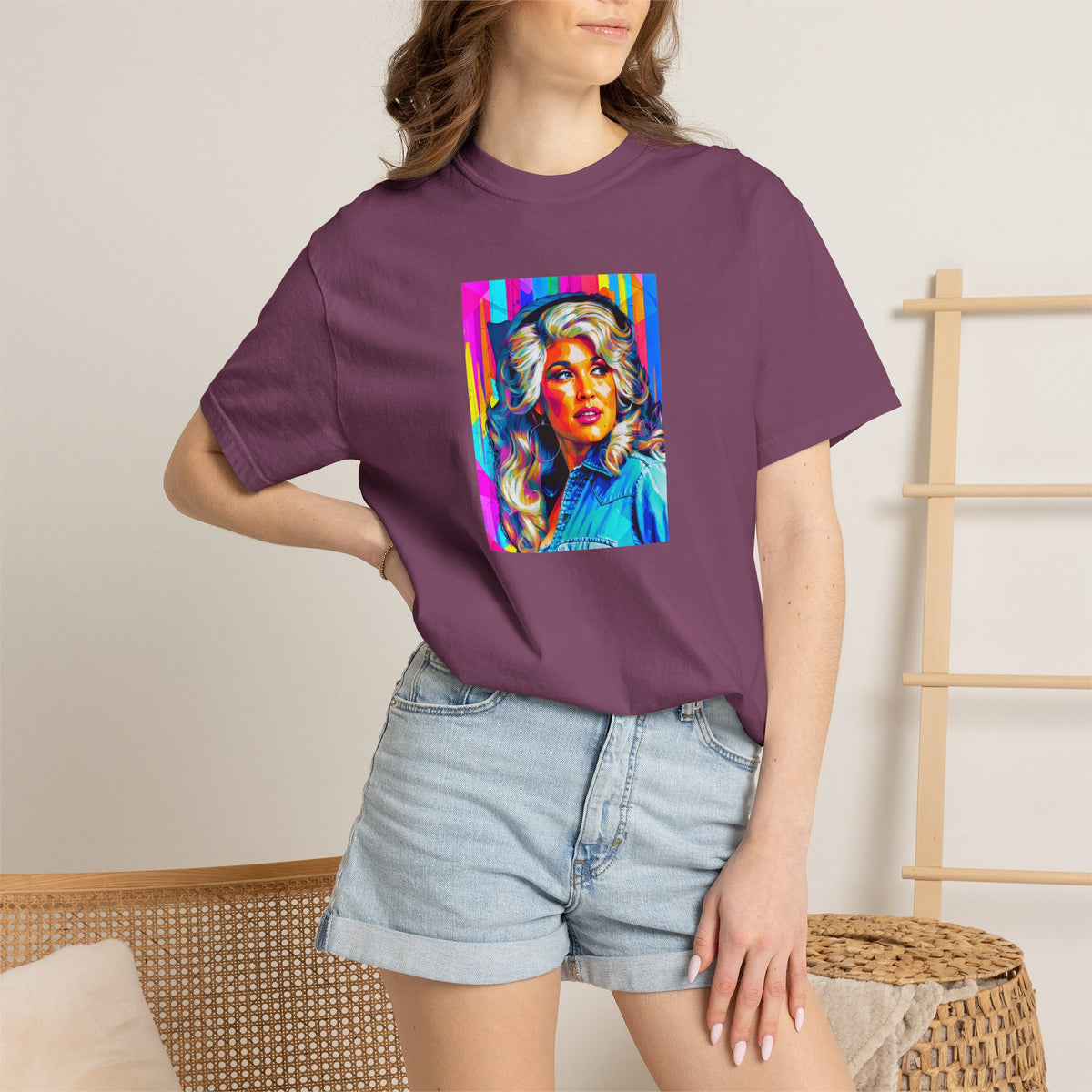 Queen of Country Tee