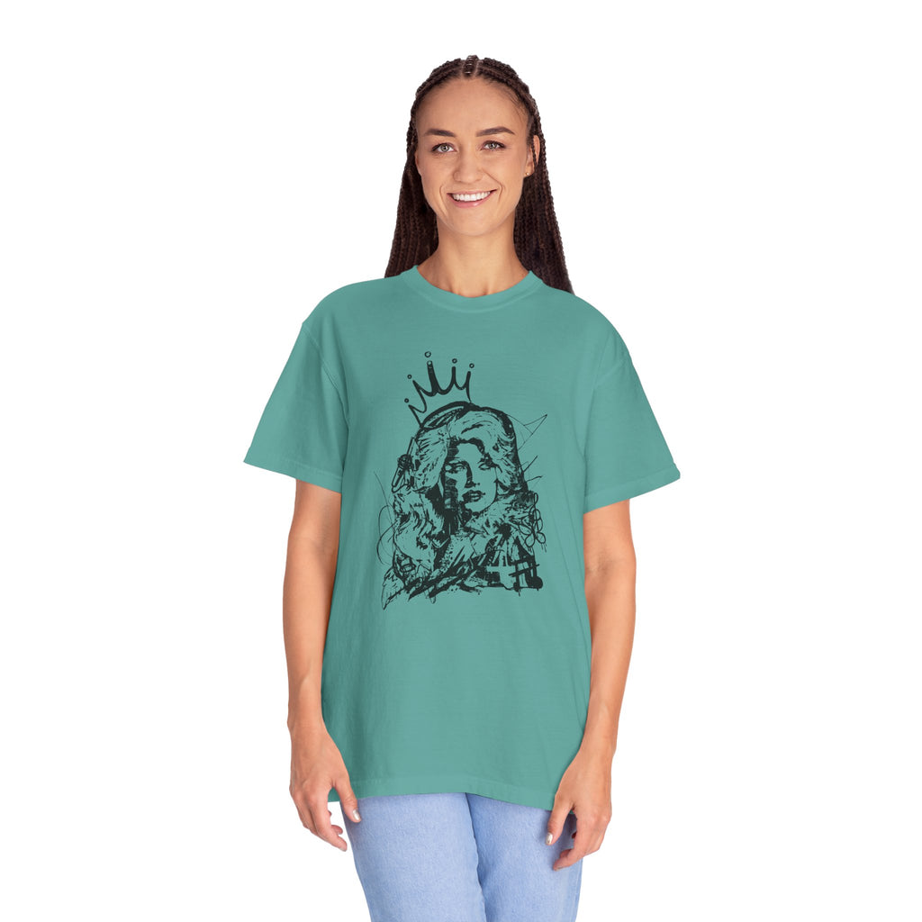 Queen of Country Graffiti Tee