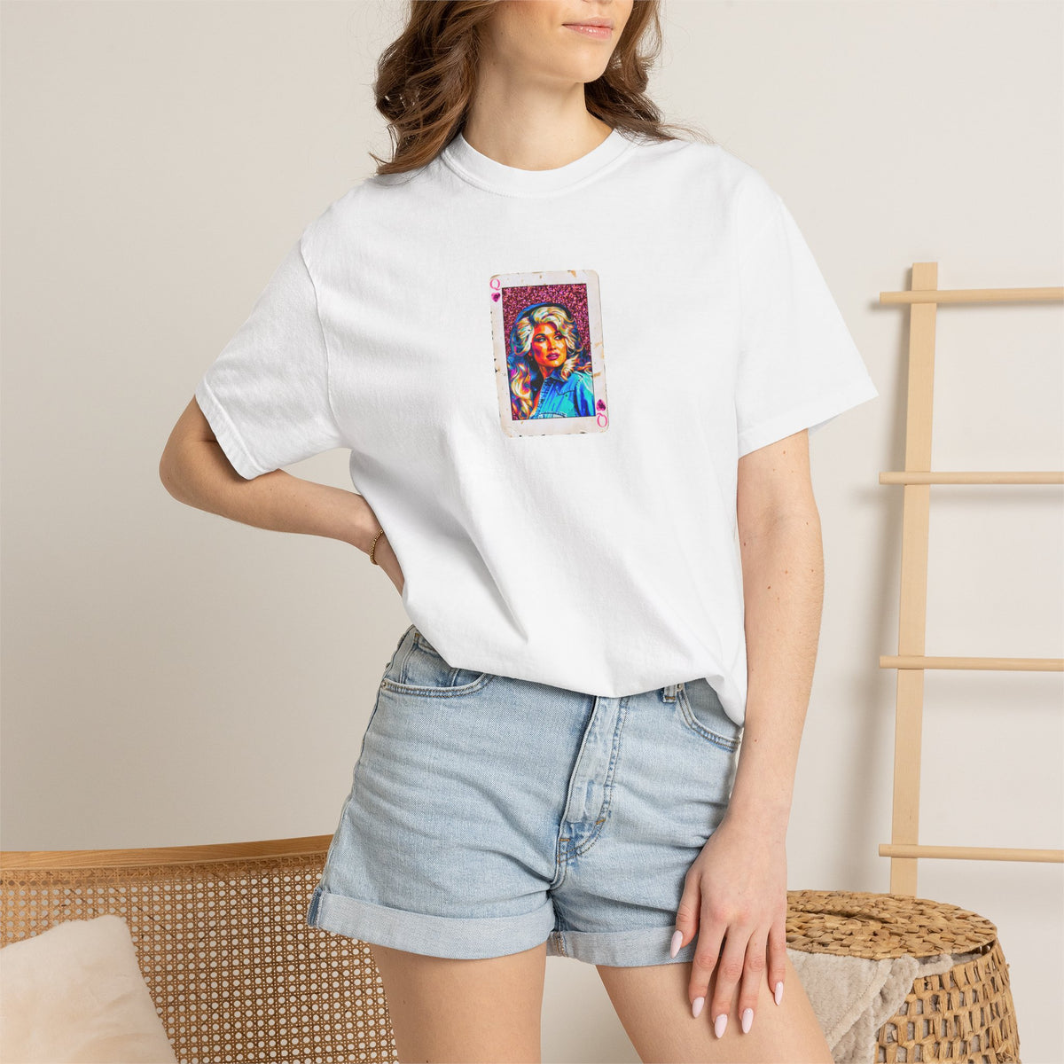Queen of Hearts Tee