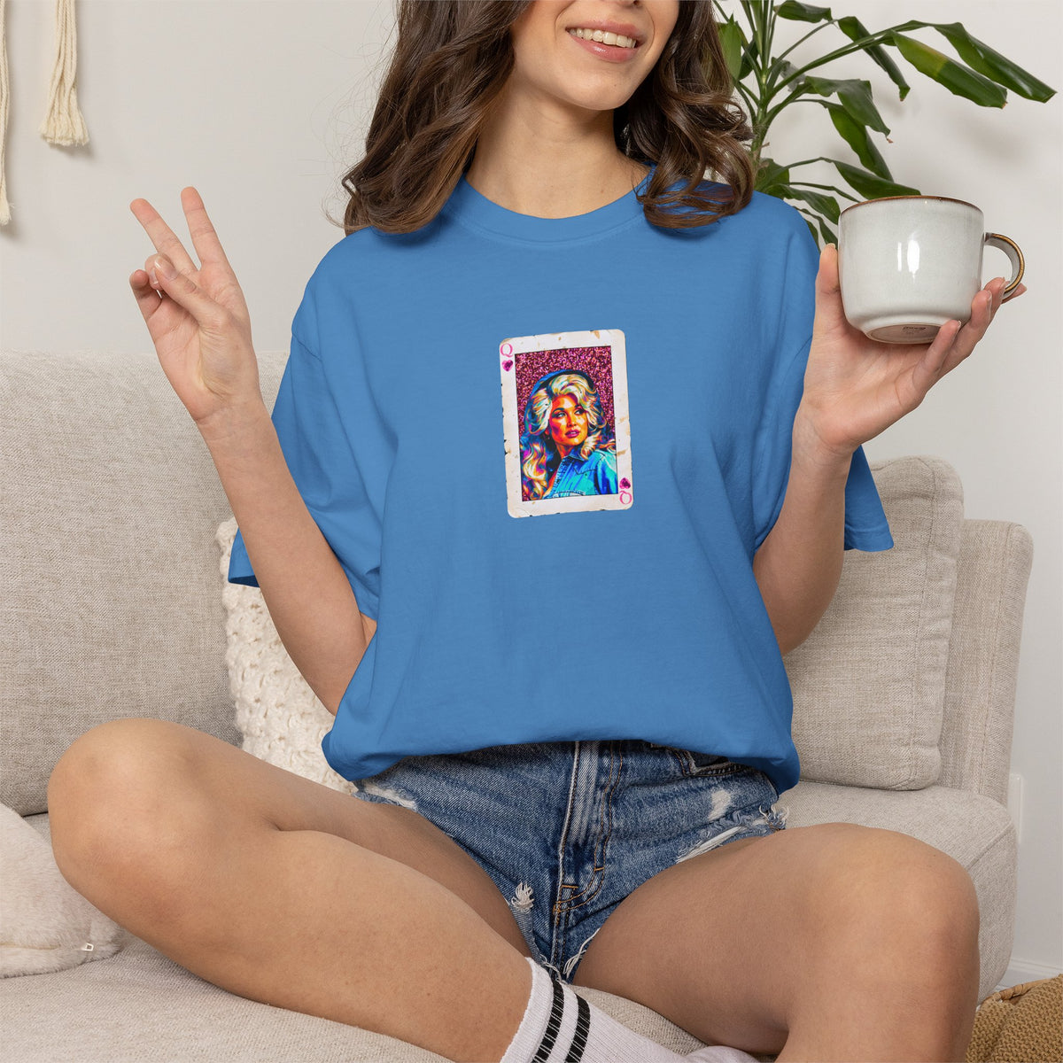 Queen of Country Hearts Tee
