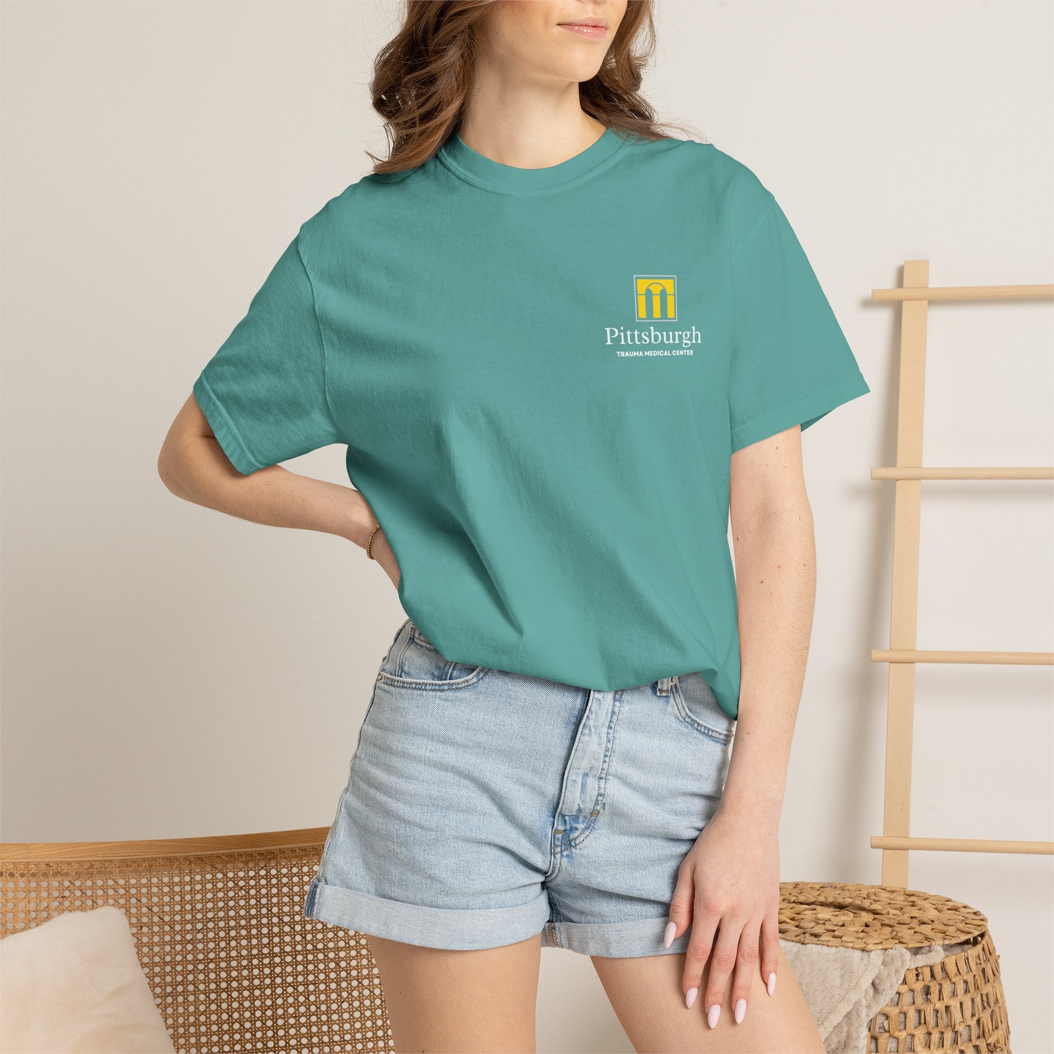 Huckleberry Pitt Tee