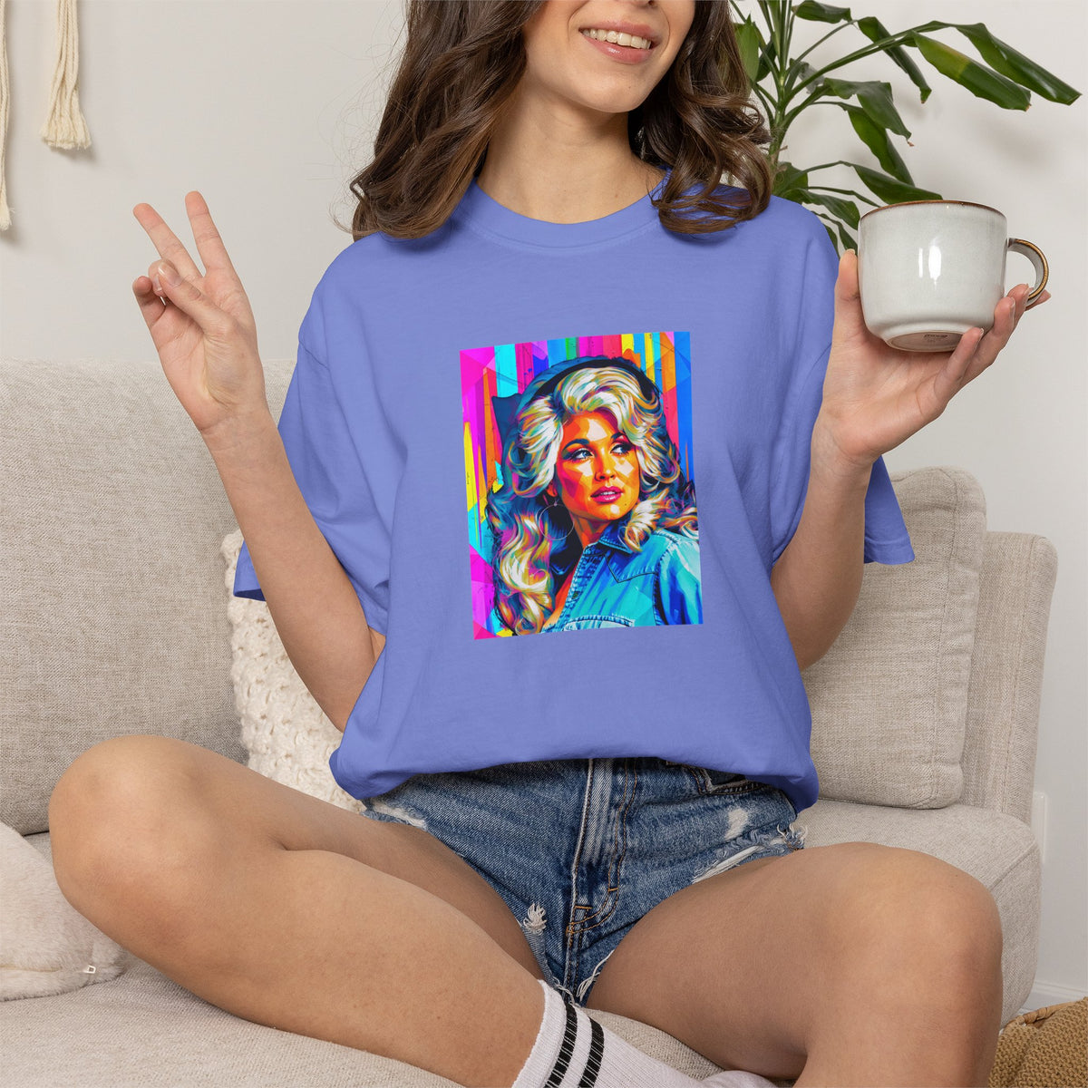 Queen of Country Tee