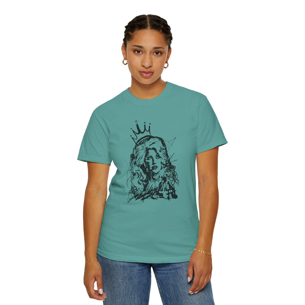 Queen of Country Graffiti Tee