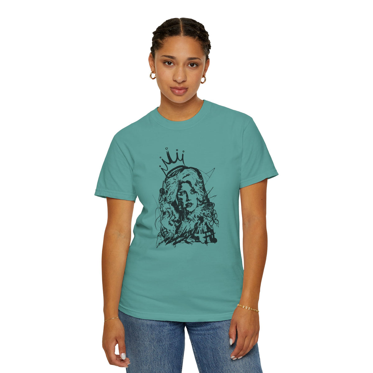 Queen of Country Graffiti Tee