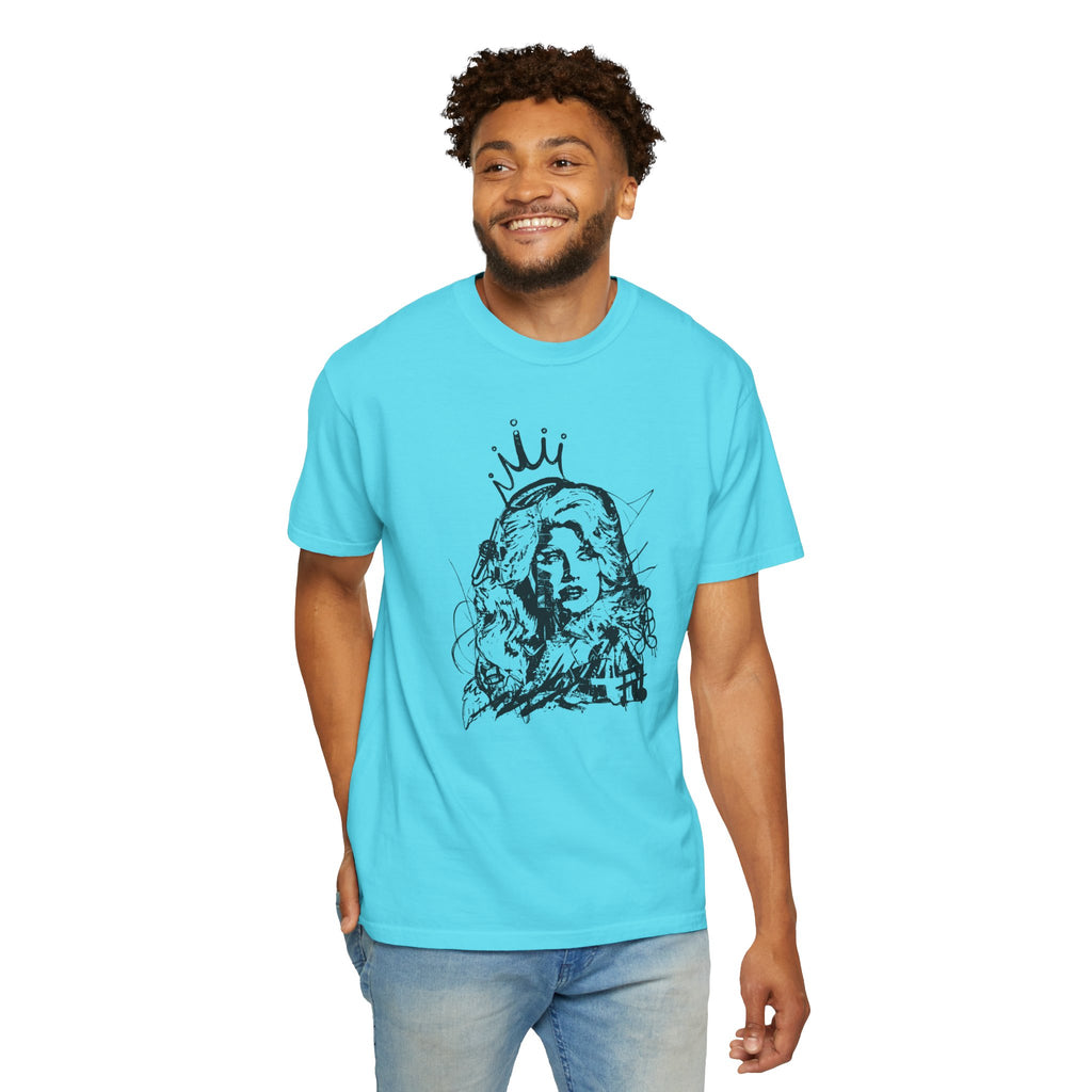 Queen of Country Graffiti Tee