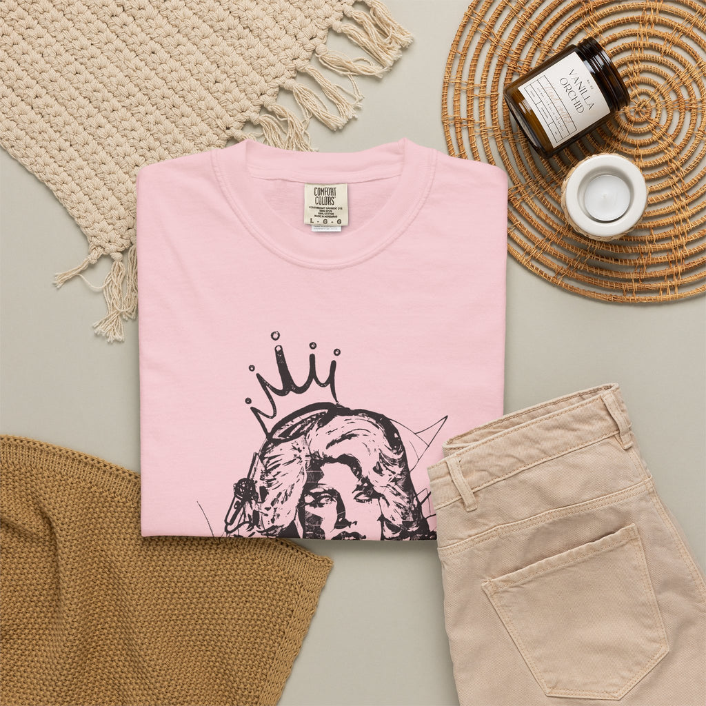 Queen of Country Graffiti Tee