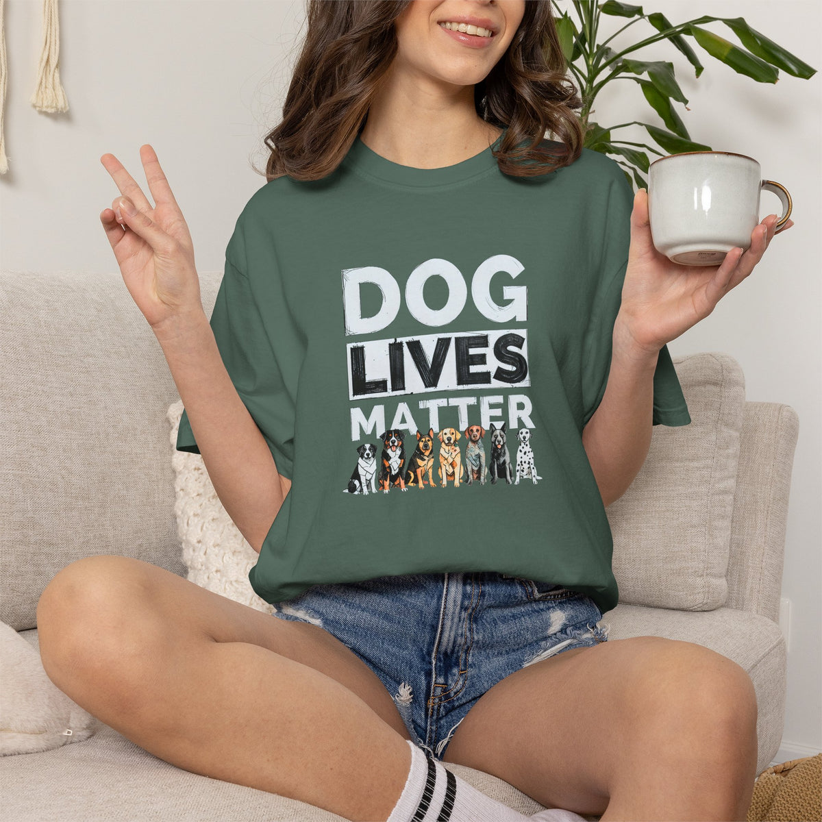 Dog Lives Matter Tee