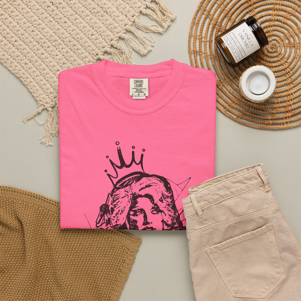 Queen of Country Graffiti Tee